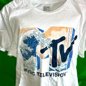 Streetwear MTV Graphic Tee Hokusai’s Great Wave white cotton